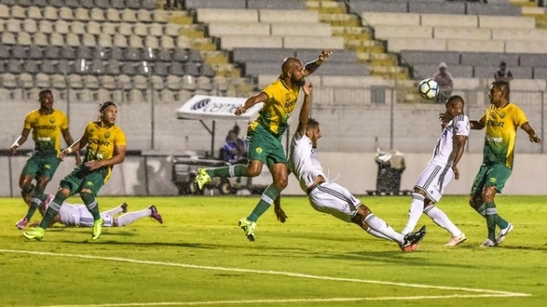 Cuiab� surpreende a Ponte nos p�naltis e avan�a � terceira fase da Copa do Brasil