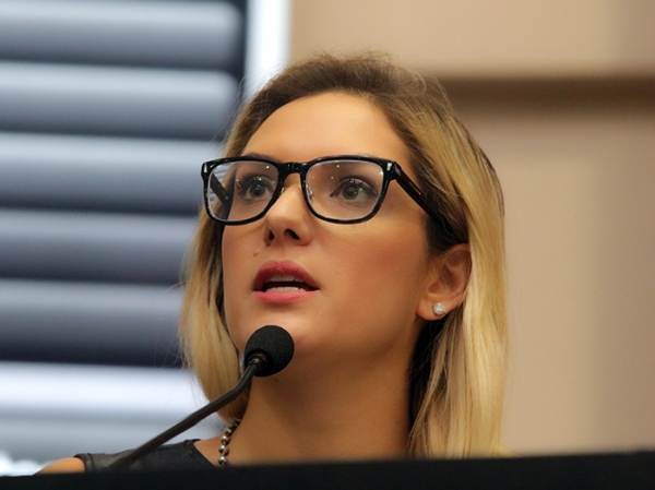 Janaina acata sugest�o de Taques e requer abertura de CPI que investiga �ltimos 22 anos da AL