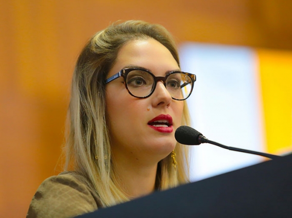 Janaina pede di�logo do governo com a AL sobre caos na sa�de e lembra dos atrasos em repasses