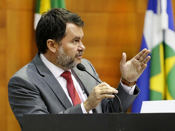 Projeto de Oscar Bezerra que pune deputados faltosos ser� votado nos pr�ximos dias
