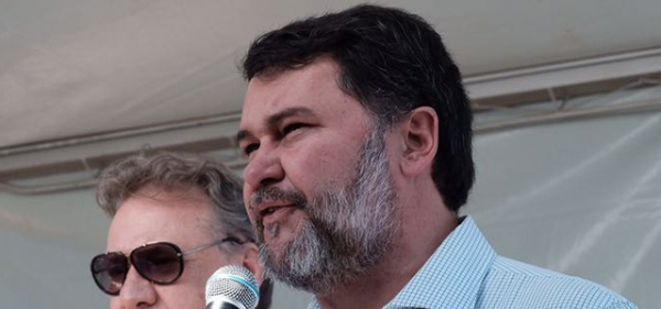 Oscar Bezerra parabeniza a organiza��o da Caravana da Transforma��o