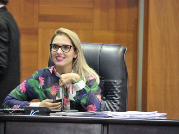 Lei de Janaina que vai identificar e tratar alunos com d�ficit de aprendizagem � aprovada na AL