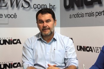 Deputado e ministro ingressam com a��o contra Energisa