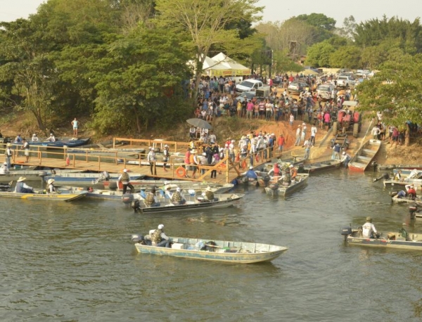 74 equipes disputaram o pr�mio de R$ 18 mil do Festival de Pesca de Juara
