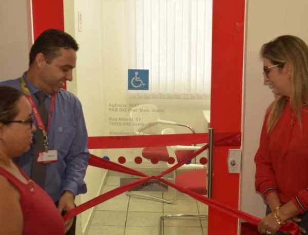 Inaugurado o Posto de Atendimento do Banco Bradesco no Pa�o Municipal