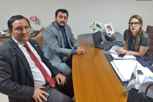 Deputados entram com mandado de seguran�a para garantir prazo de vista � PEC do Teto