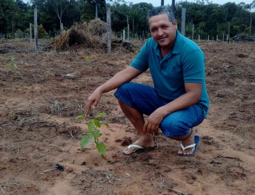 Pequenos e mdios produtores iniciam o plantio das mudas de maracuj produzidas pela Secretaria de Agronegcio