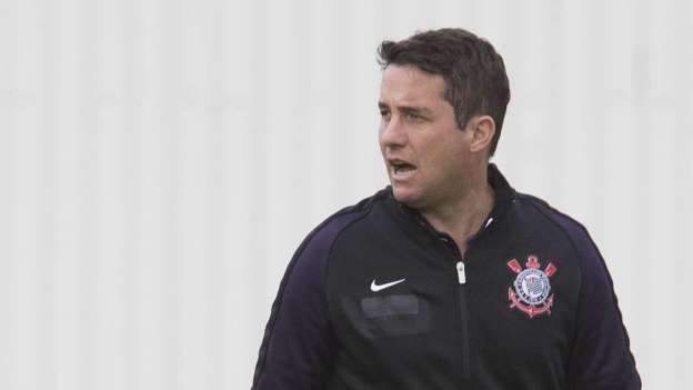 Substituto de Carille no Corinthians � adepto de Mourinho e 'rei da base', mas tem curr�culo ruim no profissional