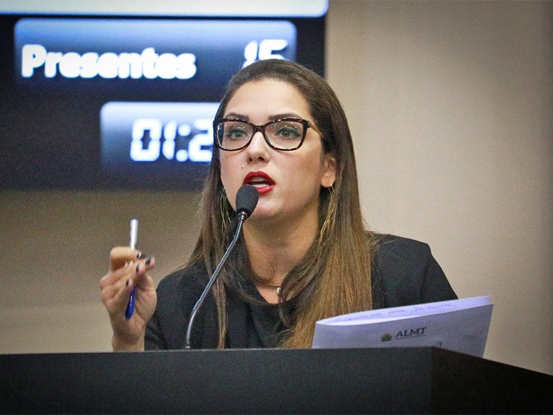 Ap�s den�ncia de Janaina Riva, Minist�rio Publico de Contas abre investiga��o sobre direcionamento do governo em licita��o de maquin�rios