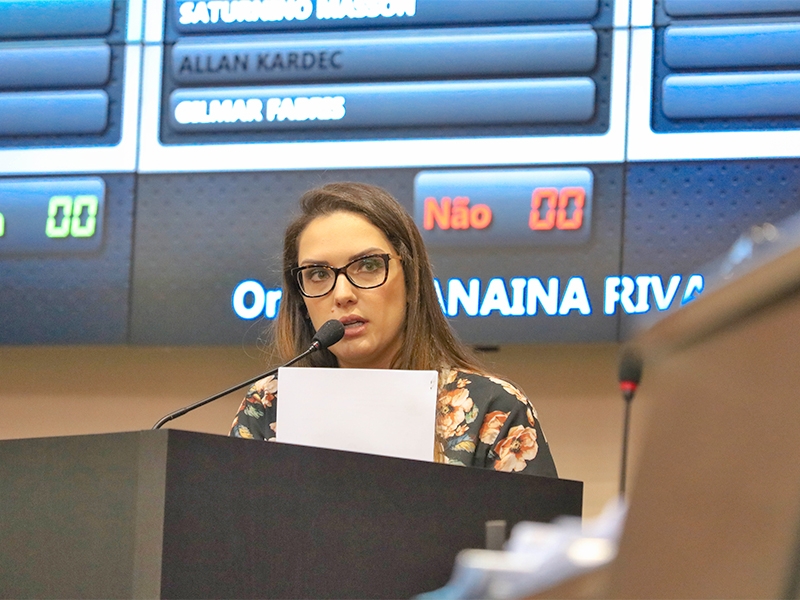 Com 10 assinaturas, deputada formaliza pedido de abertura da CPI dos Grampos na AL