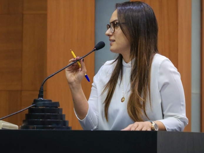 Lei de Janaina sobre combate ao machismo nas escolas estaduais � sancionada