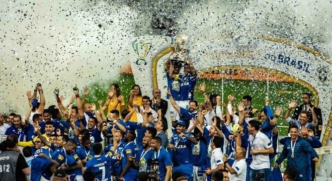  Cruzeiro vence Corinthians e conquista Copa do Brasil pela 6� vez 