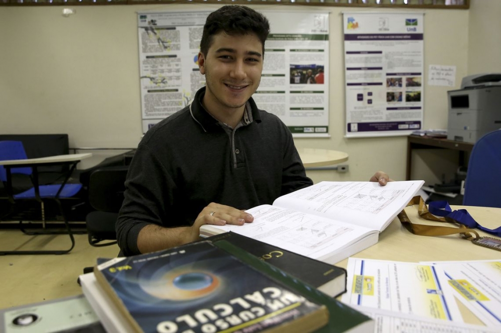 Estudante brasiliense faz vaquinha online para curso nos EUA