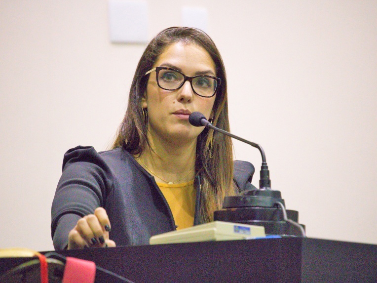 Janaina tem 6 emendas � LDO aprovadas que tratam de presta��o de contas do Executivo, remanejamento de recursos e bem estar animal