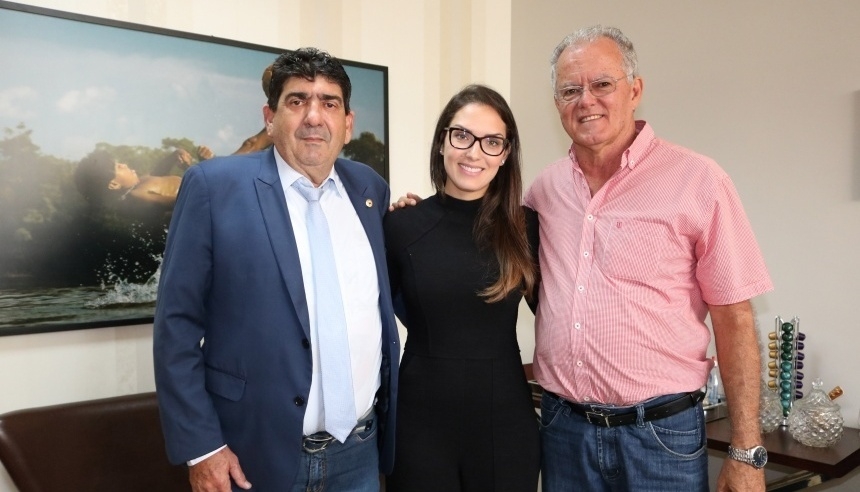 Em Nova Ol�mpia deputados Janaina Riva e Dr. Jo�o Jos� participam de semin�rio sobre agricultura familiar