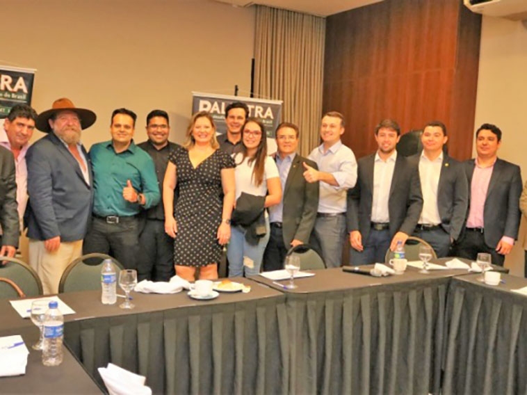  Janaina Riva faz apelo � Joice Hasselman por urg�ncia em libera��o do FEX para Mato Grosso