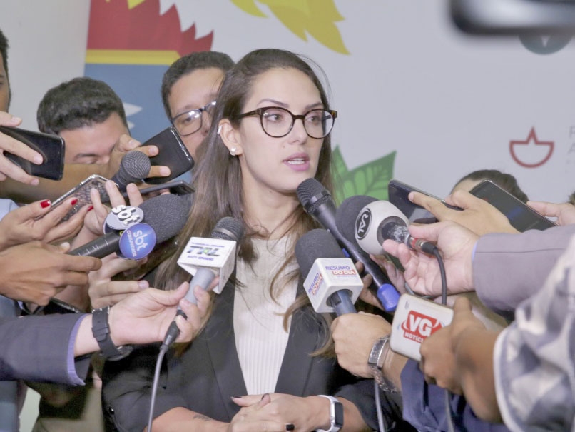 � frente da ALMT, Janaina Riva foca em assuntos macros e diz que � chegada hora da mulher se empoderar