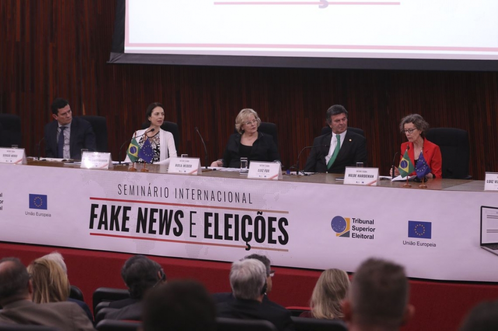 Autoridades defendem medidas para combater as chamadas fake news