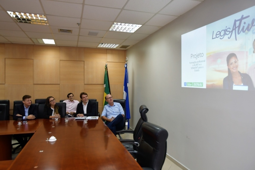 AL e Fiemt estudam parceria para qualifica��o profissional de 25 mil pessoas em MT