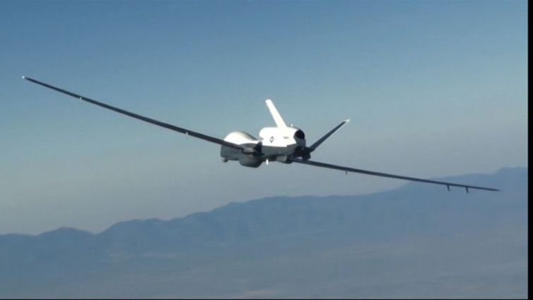 Ir� anuncia que derrubou drone dos Estados Unidos