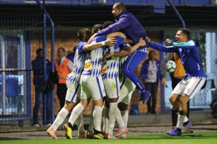 Ava� vence Atl�tico-MG no encerramento da 20� rodada