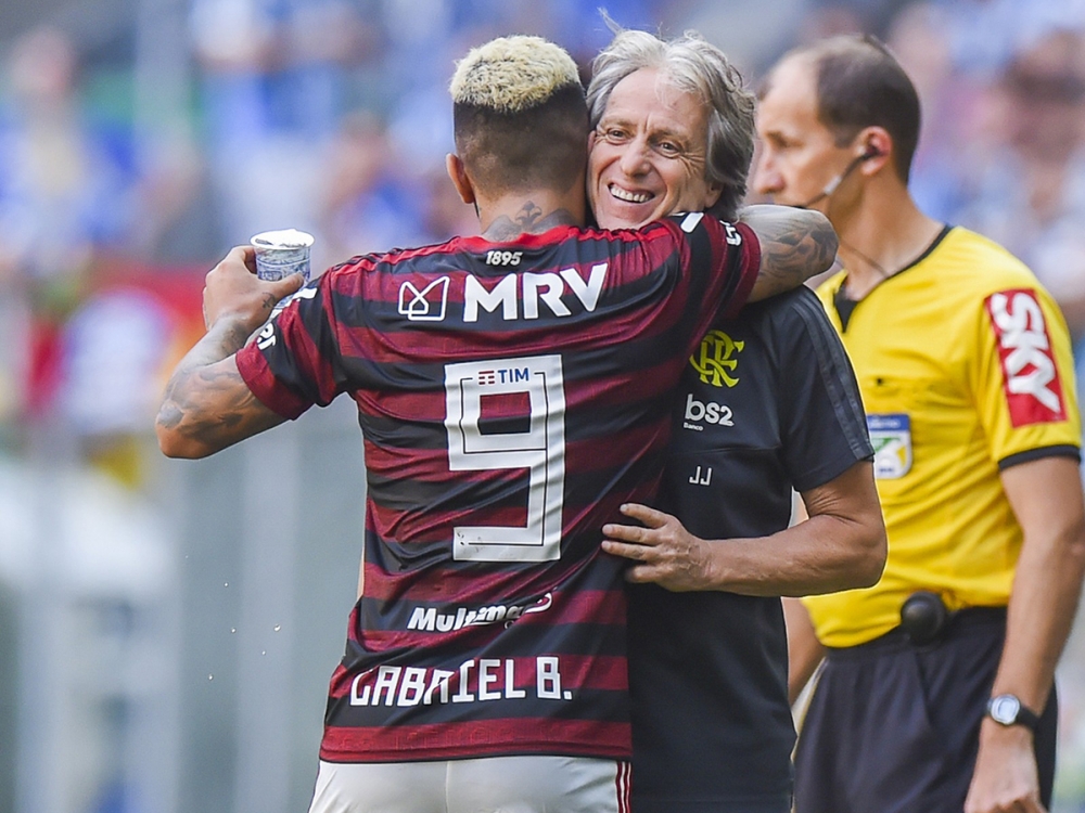 Flamengo precisa de mais dois pontos e pode at� ser campe�o brasileiro sem entrar em campo