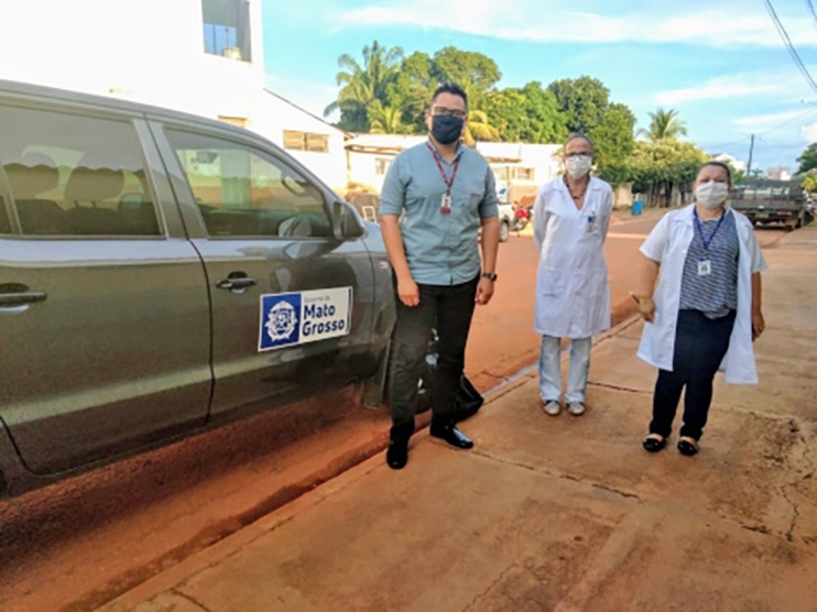 Deu no Hiper Not�cias: Falsa dentista � autuada em flagrante atendendo em Juara