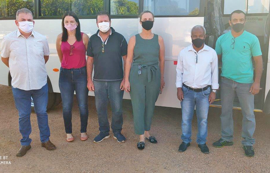 Secretaria de sa�de adquire �nibus para transporte de pessoas para tratamento em outras cidades
