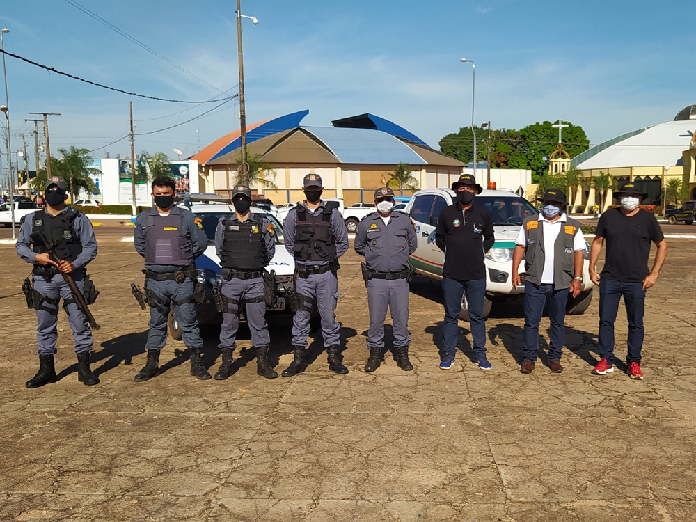 Prefeitura ir� celebrar conv�nio com a Pol�cia Militar e intensificar a fiscaliza��o no combate ao coronav�rus.
