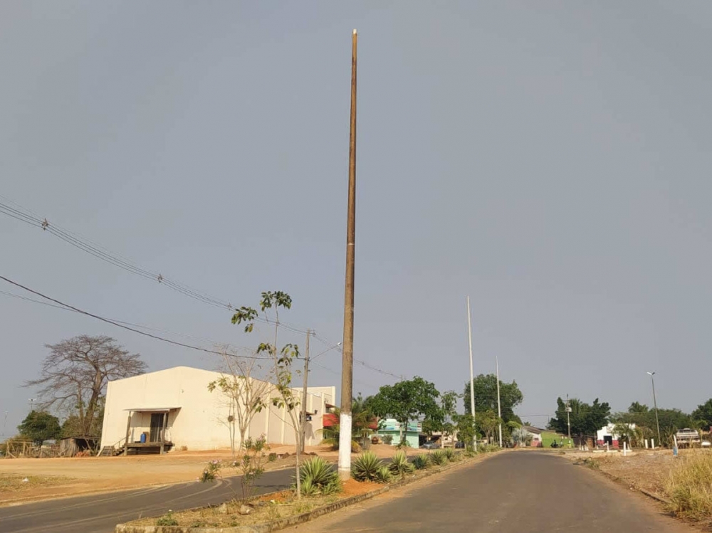 Avenida de sa�da do Bairro Bandeirantes em Juara ter� ilumina��o com superpostes