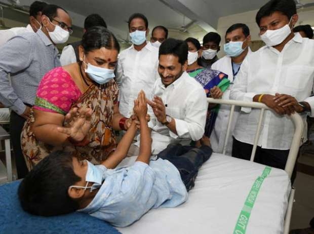 Doena misteriosa j deixou mais de 450 pessoas contaminadas em Andhra Pradesh