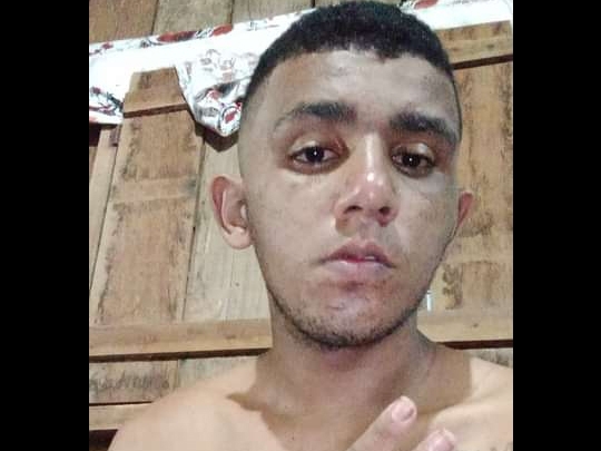 Jovem de 20 anos � morto pela PM quando tentava fugir de abordagem e amea�ou atirar contra os policiais