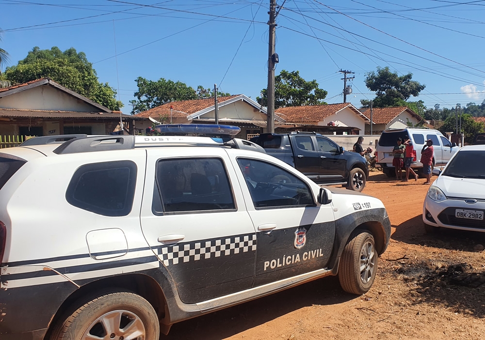 Casal que teve o beb� morto na cama com eles foi liberado pelo juiz, mas vai responder pelo crime