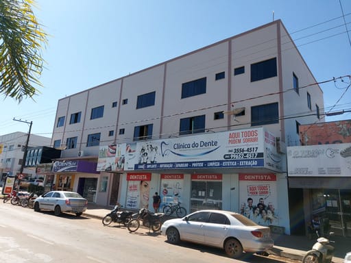 Com�rcios de Juara capricham nas fachadas e mudam a cara da cidade.