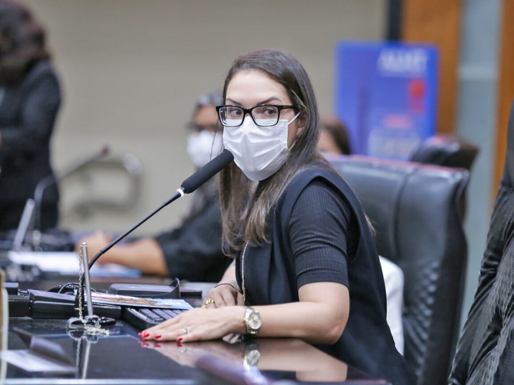Deputada quer que mulheres v�timas de viol�ncia dom�stica tenham direito a aluguel social