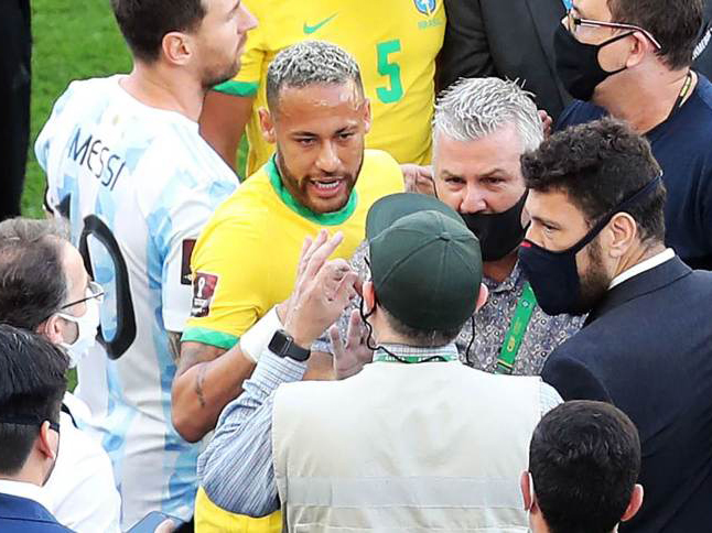 Entenda em 5 pontos a suspenso do jogo entre Brasil e Argentina