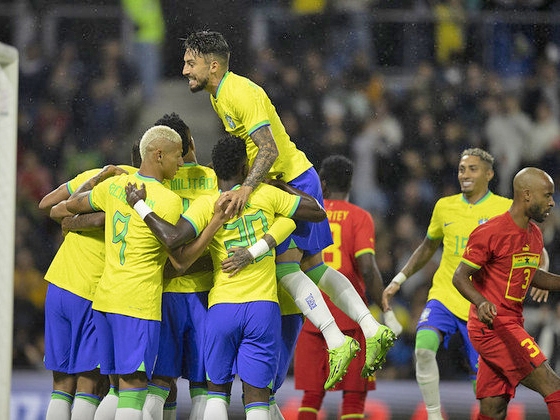Brasil funciona com esquema ofensivo e bate Gana em penltimo amistoso antes da convocao pra Copa