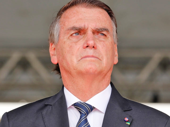 Por maioria de votos, TSE declara Bolsonaro inelegvel por 8 anos