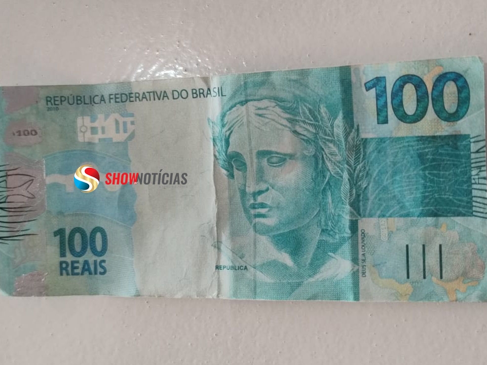 Feirante recebe nota falsa de R$ 100,00 (cem reais) na Feira Livre de Juara.