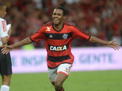 Reuni�o nesta quinta pode selar perman�ncia de Elias no Flamengo