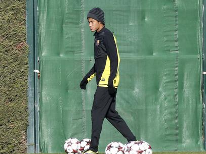 Neymar surpreende em recupera��o e pode ter retorno antecipado