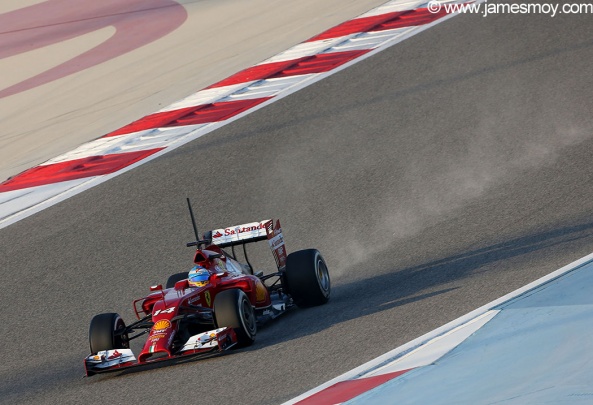 Alonso lidera e Red Bull d� sinais de recupera��o no Bahrein