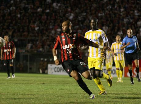 Atl�tico-PR ter� 